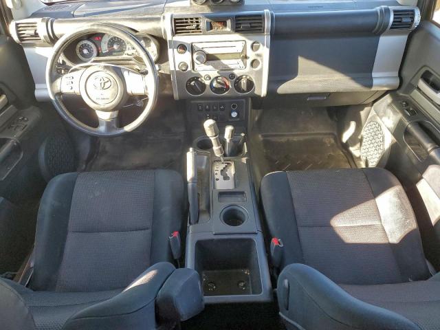 Toyota FJ Cruiser Image 4