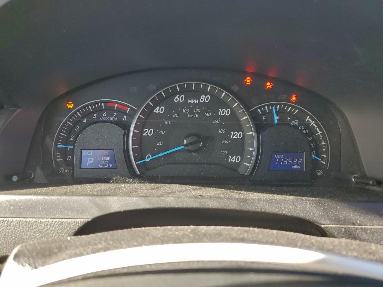 Toyota Camry L Image 7