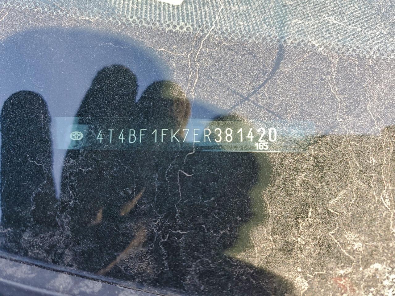 Toyota Camry L Image 10