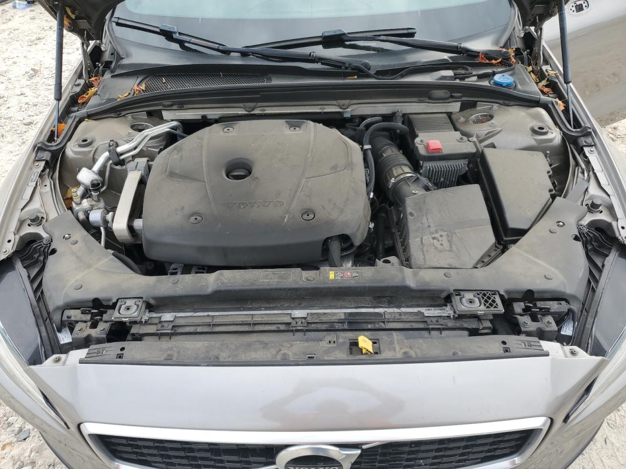 Volvo S60 T6 R-design Image 3