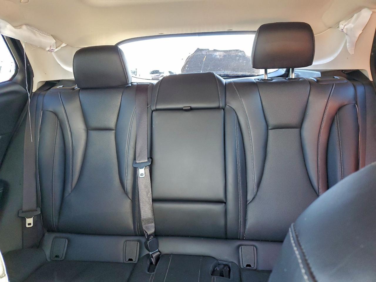 Buick Envision Essence Image 10