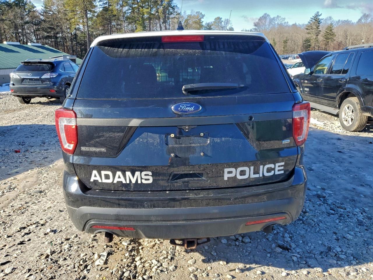 Ford Explorer Police Interceptor Image 12