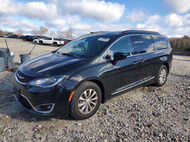  Salvage Chrysler Pacifica