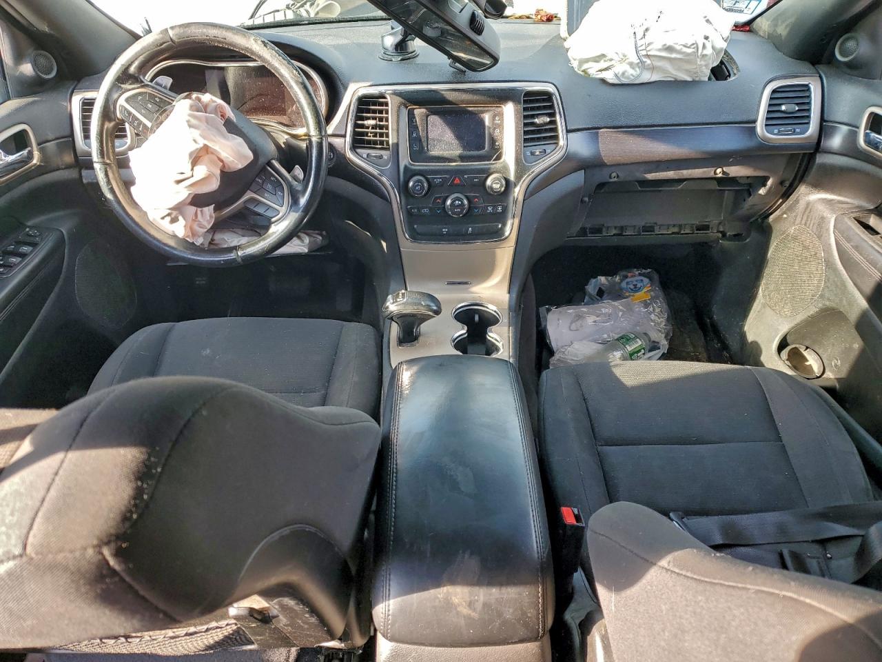 Jeep Grand Cherokee Laredo Image 9