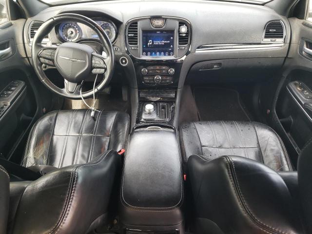 Chrysler 300 S Image 8