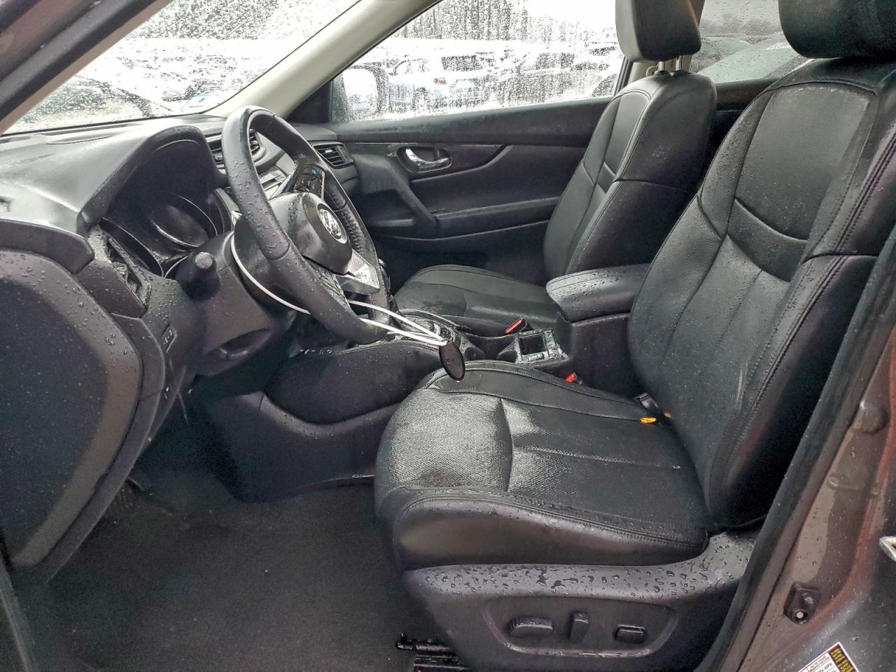 Nissan Rogue S Image 12