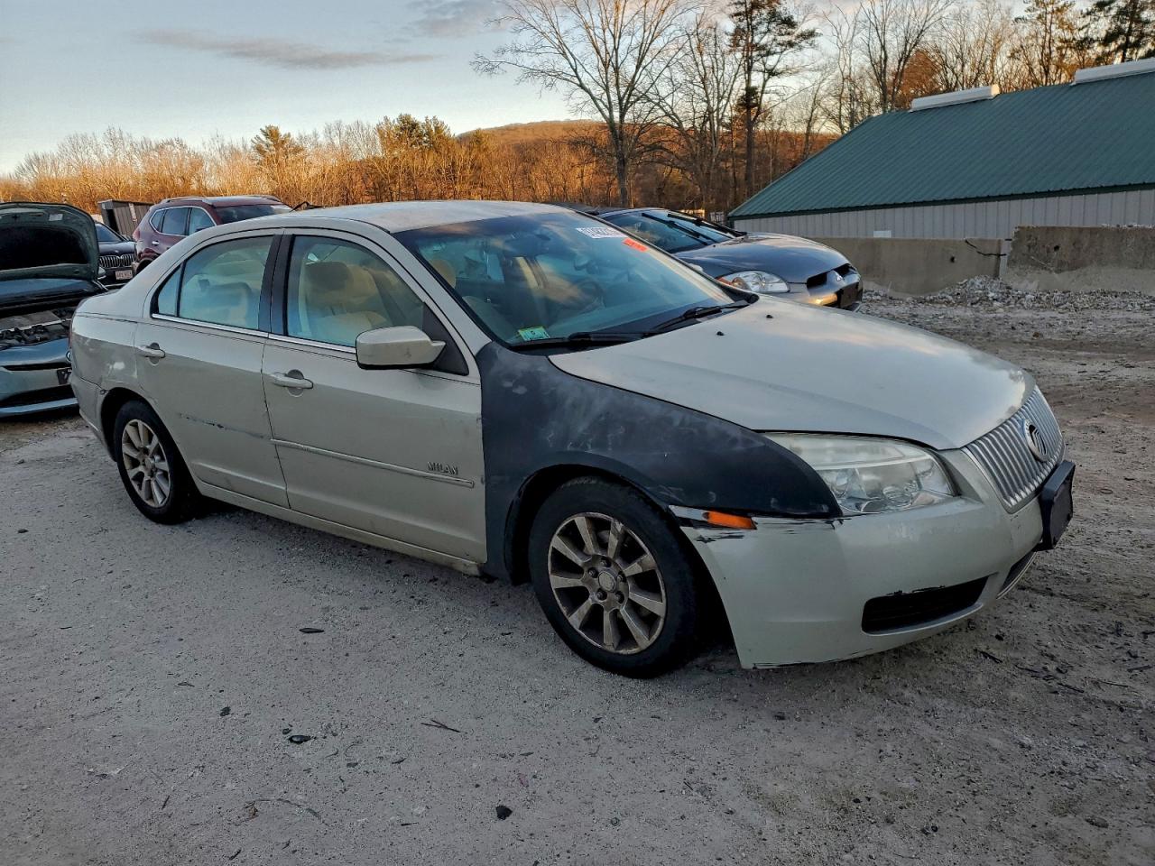 Mercury Milan Image 2