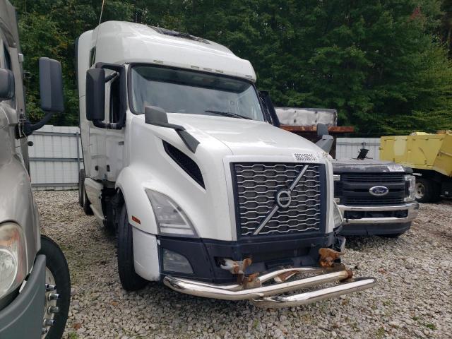  Salvage Volvo Vnl