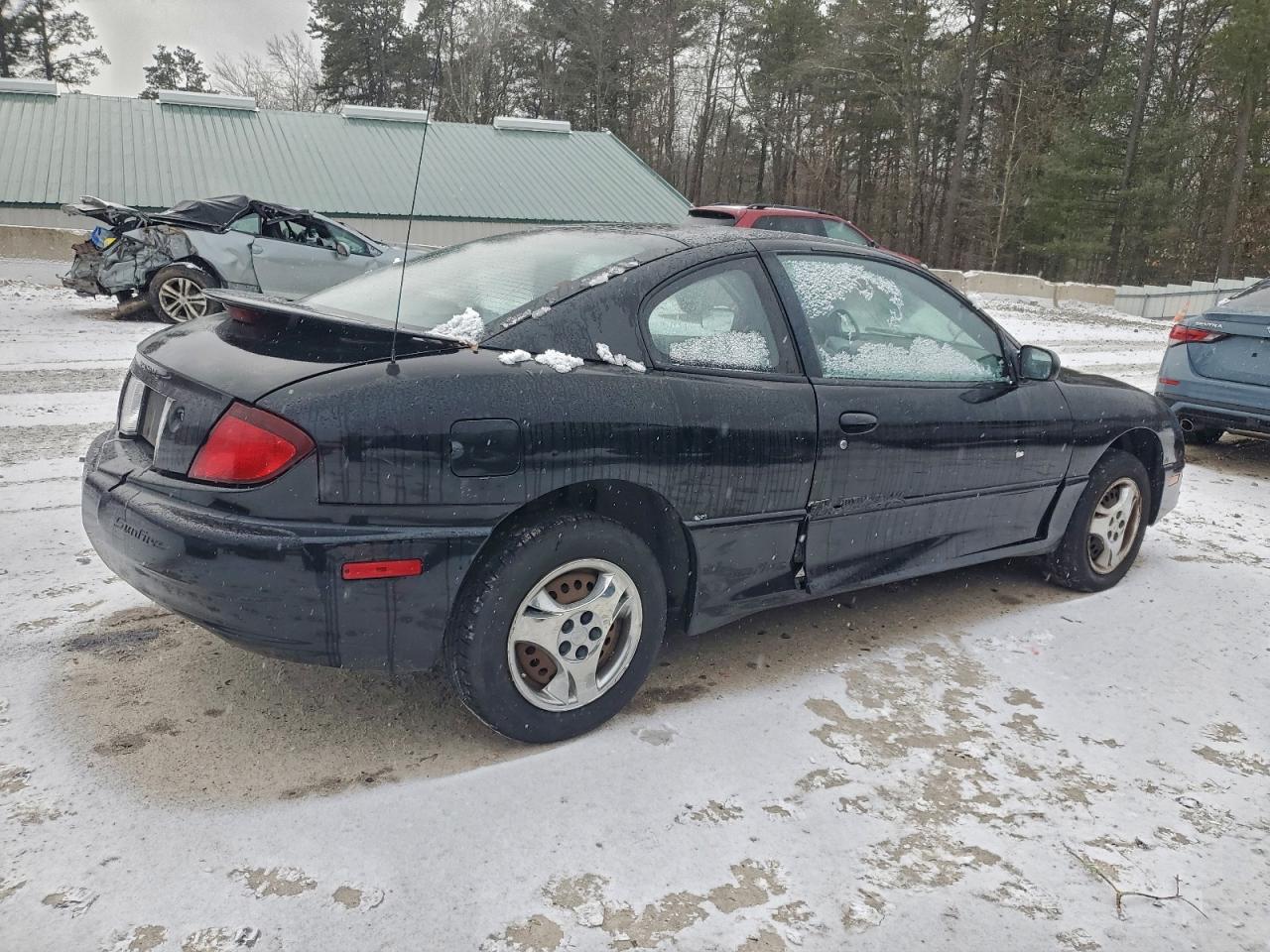 Pontiac Sunfire Image 3
