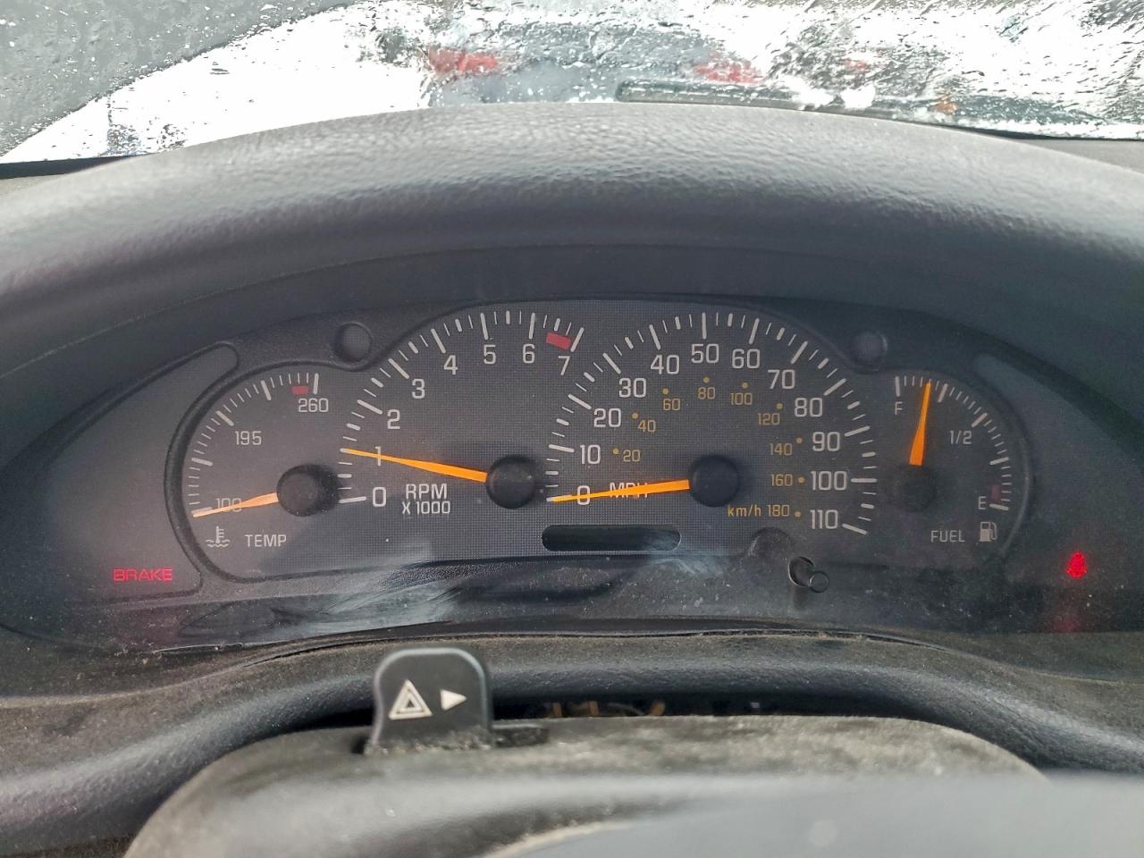 Pontiac Sunfire Image 12