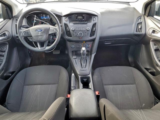 Ford Focus Se Image 11