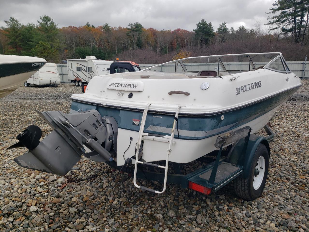 Four Winns 18 Ft Open Image 10