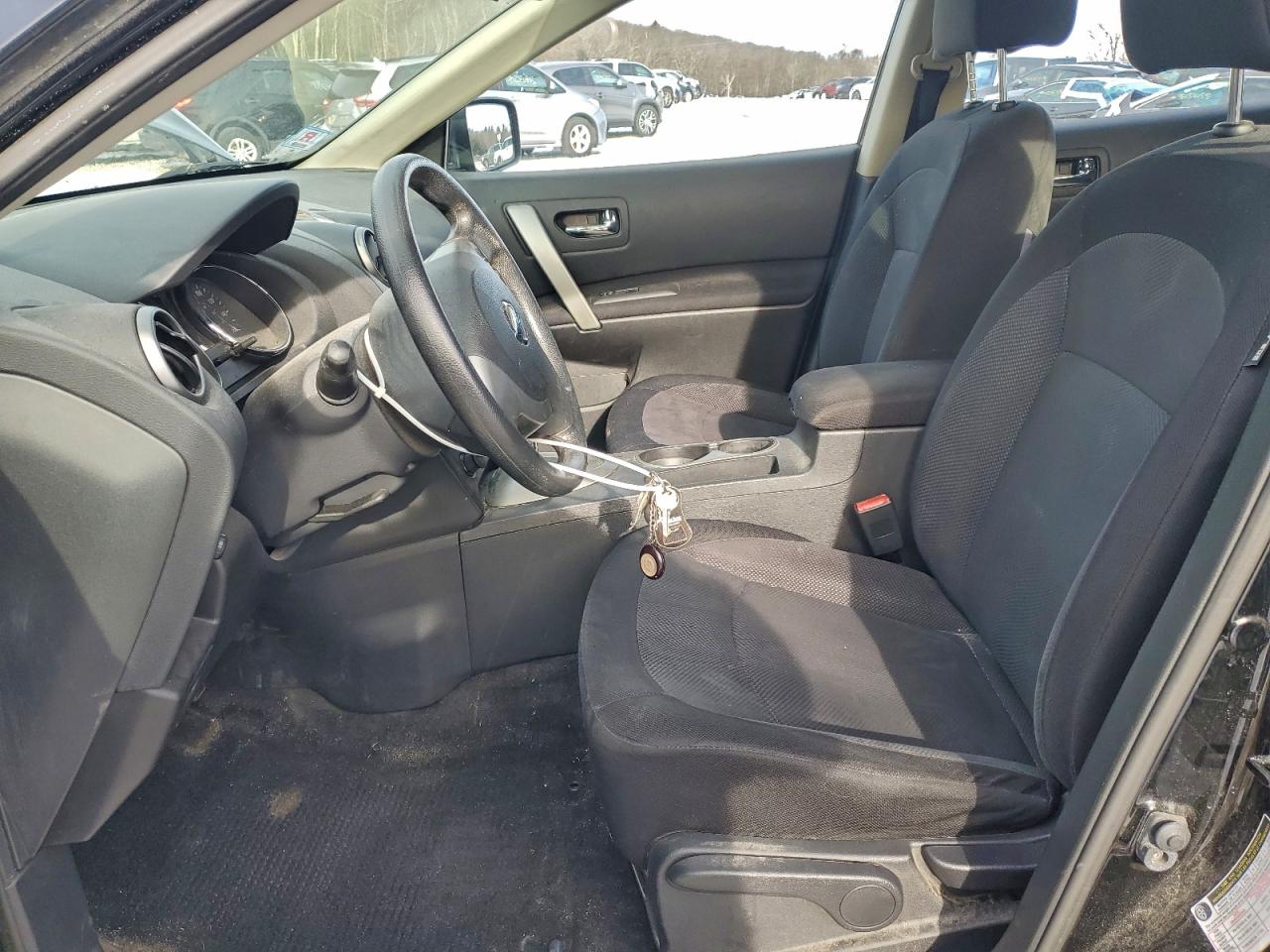 Nissan Rogue S Image 5