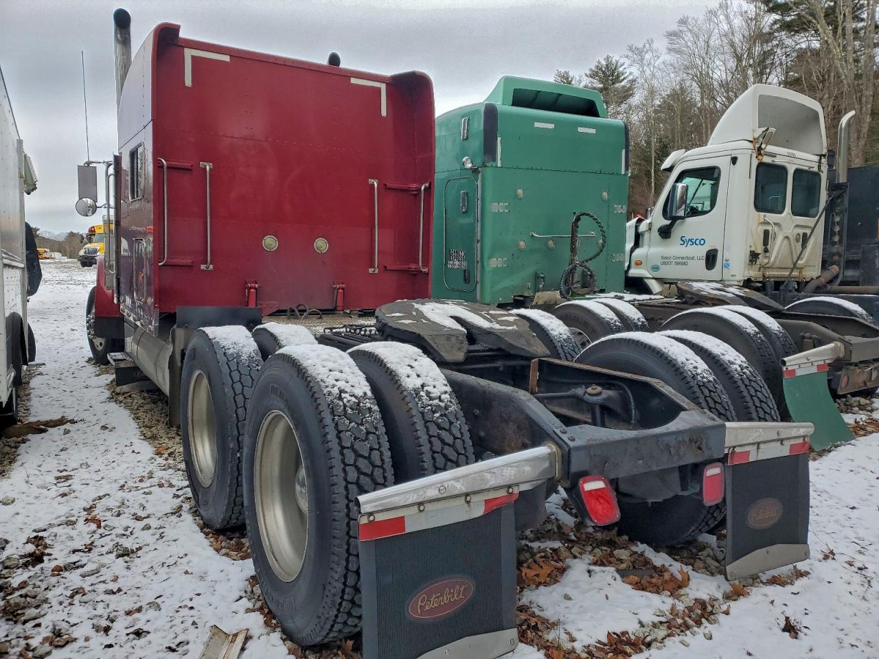 Peterbilt Tractor 379 Image 3