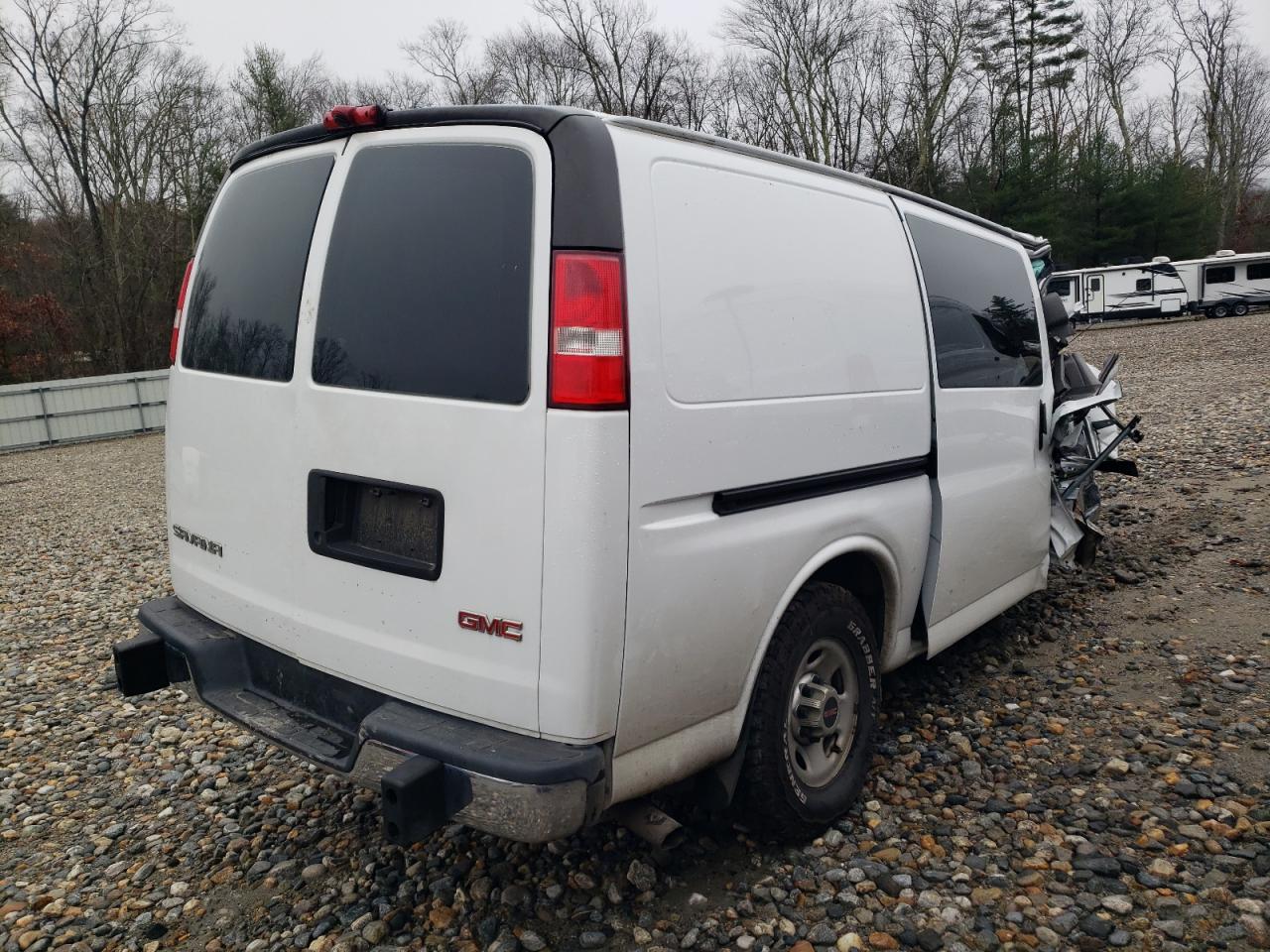 GMC Savana G2500 Image 5