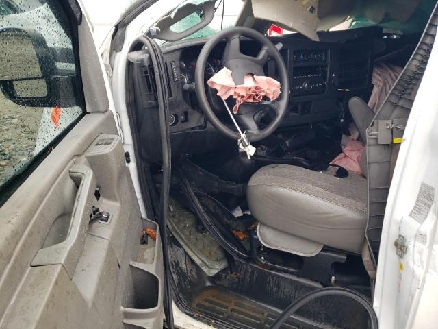 GMC Savana G2500 Image 12