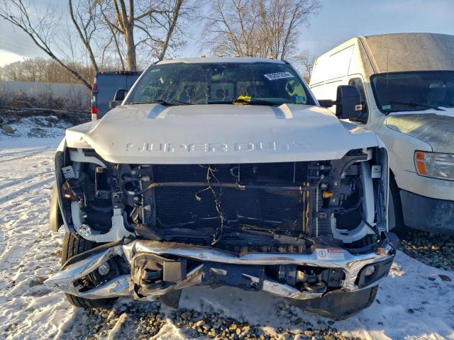 Ford F-550 Super Duty Image 10