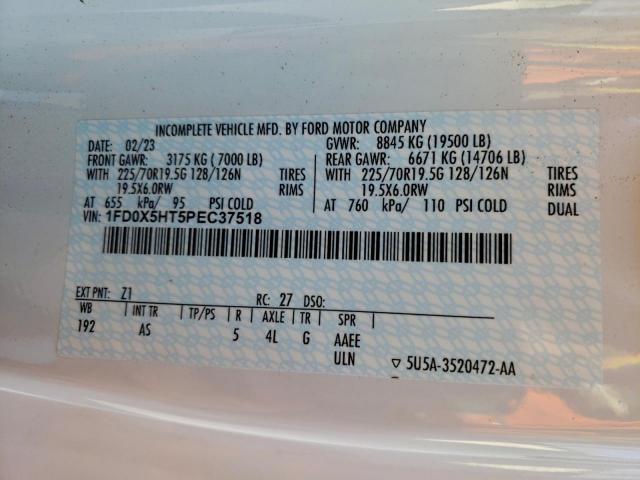 Ford F-550 Super Duty Image 12