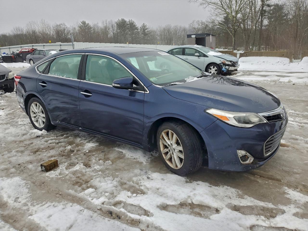 Toyota Avalon Base Image 6