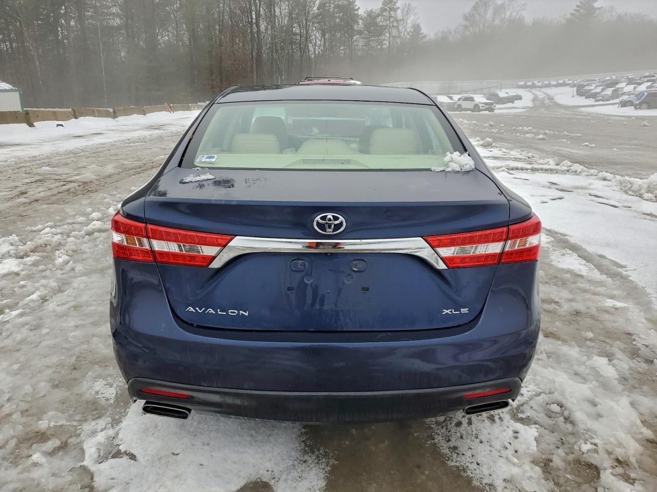 Toyota Avalon Base Image 8