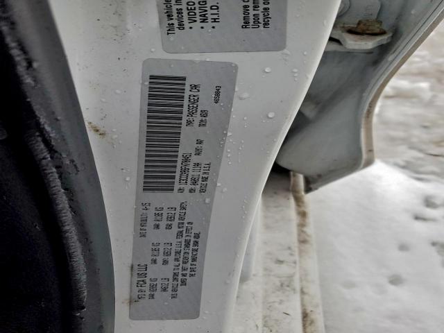 Chrysler 200 Limited Image 7