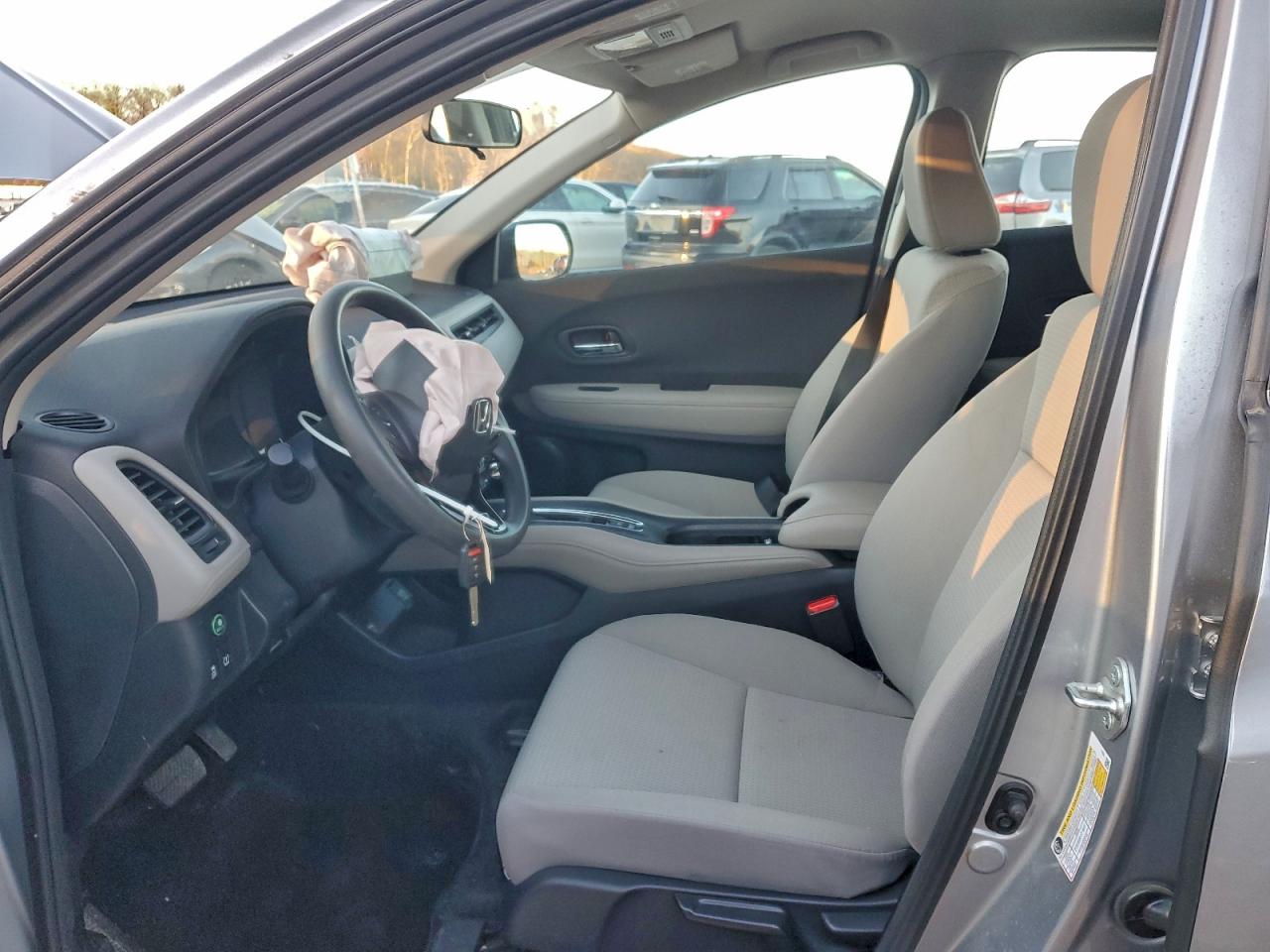 Honda HR-V Lx Image 6