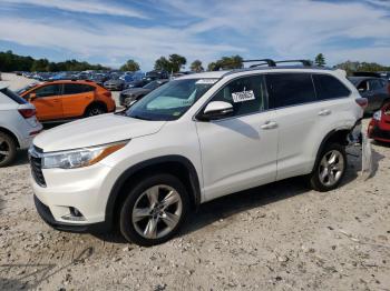  Salvage Toyota Highlander