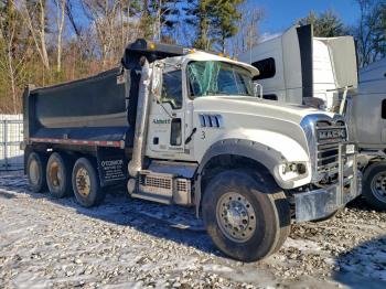  Salvage Mack 700 Gu700