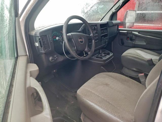 GMC Savana Cutaway G4500 Image 6