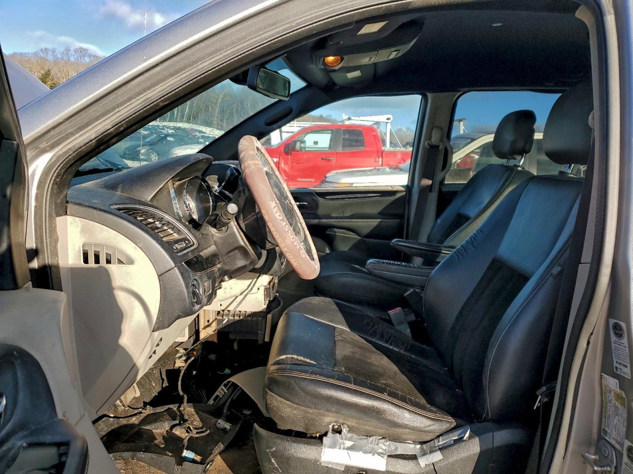 Dodge Caravan Sxt Image 9