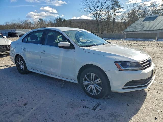 Volkswagen Jetta S Image 2