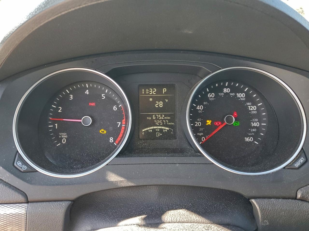 Volkswagen Jetta S Image 8