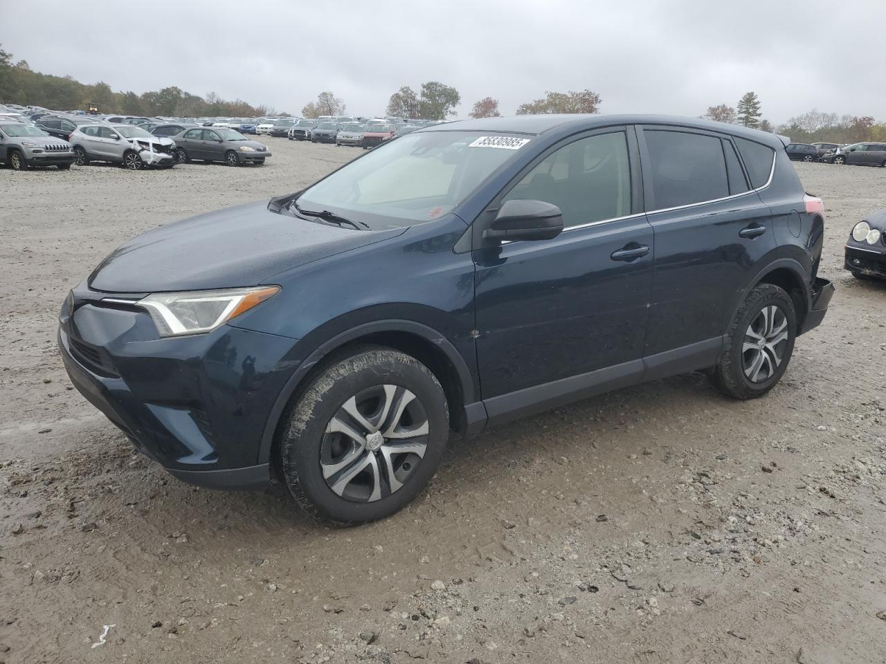 Toyota RAV4 Le Image 1