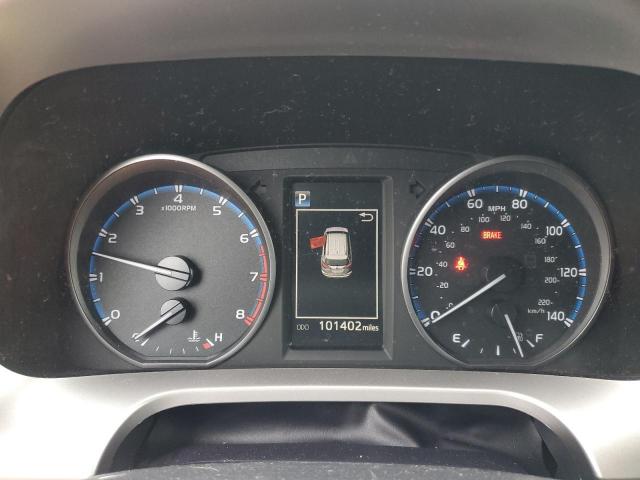 Toyota RAV4 Le Image 4