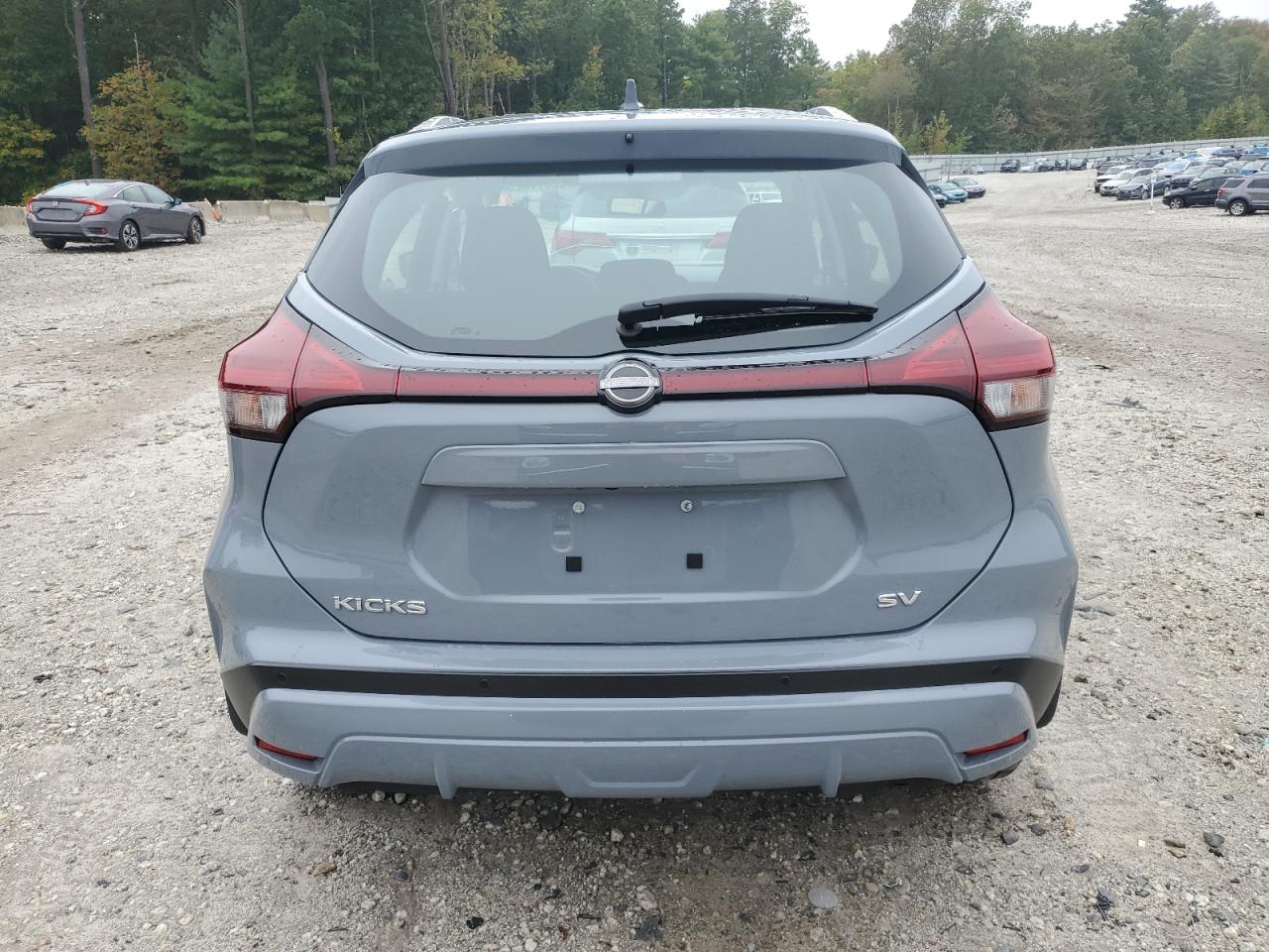 Nissan Kicks Sv Image 4