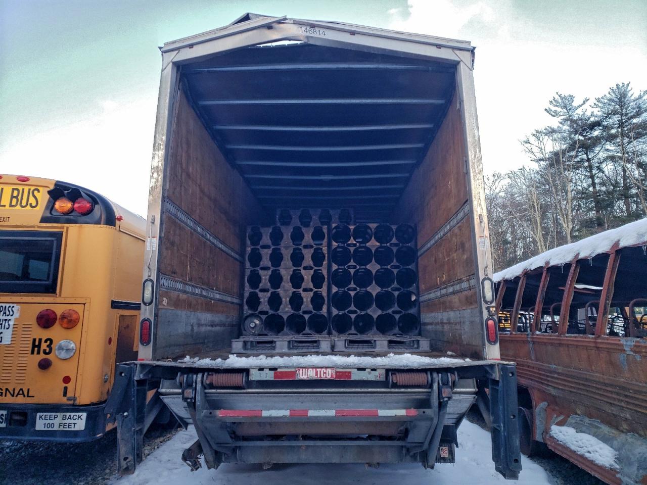 Freightliner M2 106 Medium Duty Image 5