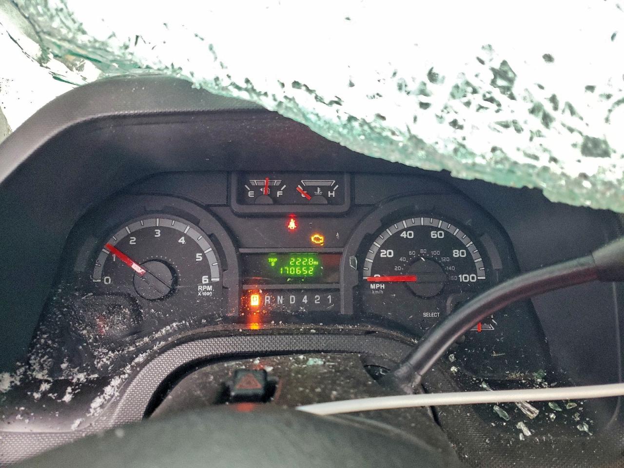 Ford Econoline E350 Super Duty Cutaway Van Image 9