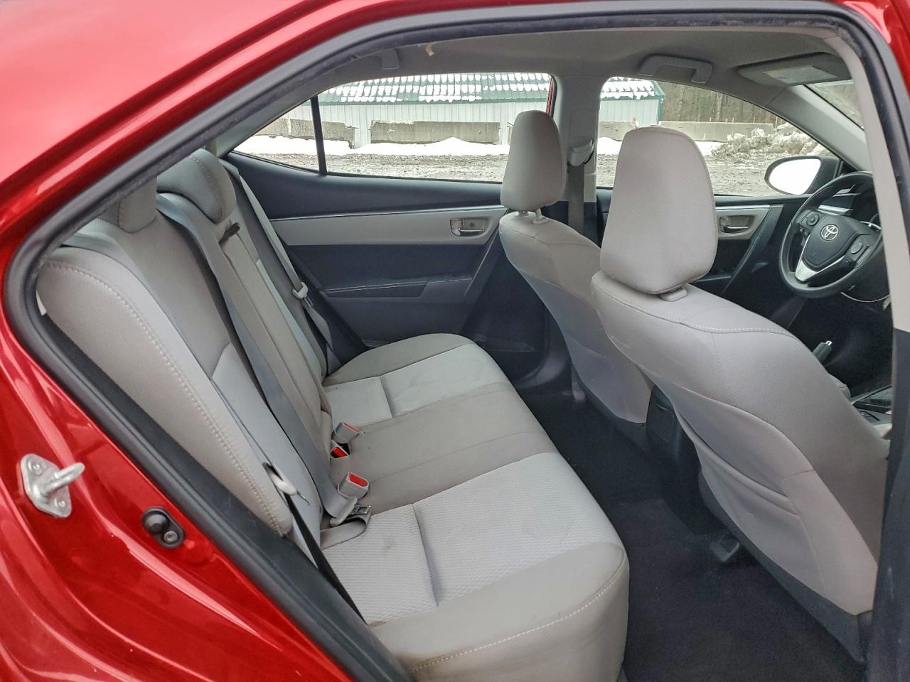 Toyota Corolla L Image 9