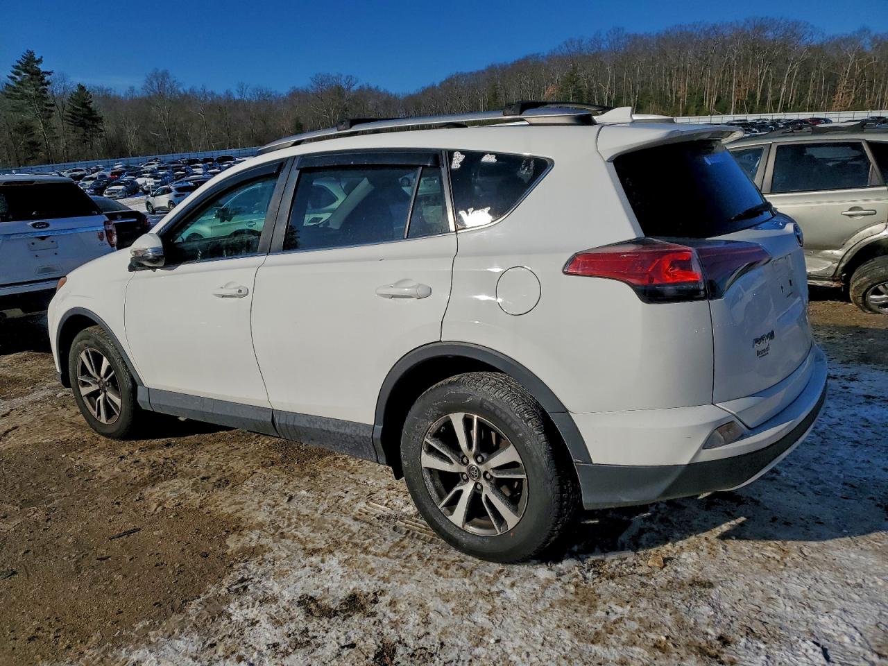 Toyota RAV4 Xle Image 13