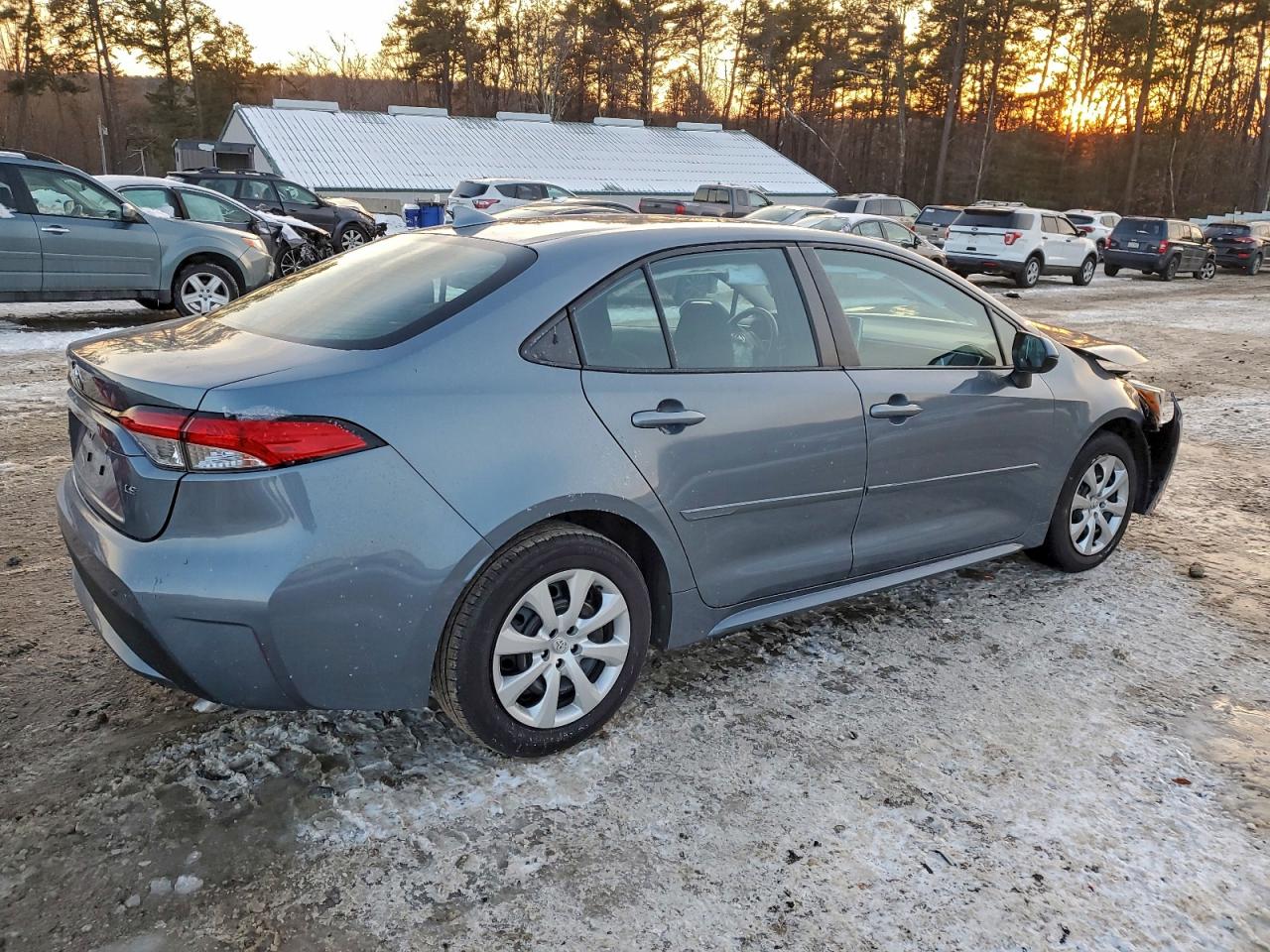 Toyota Corolla Le Image 3