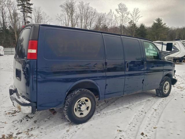 Chevrolet Express Image 13