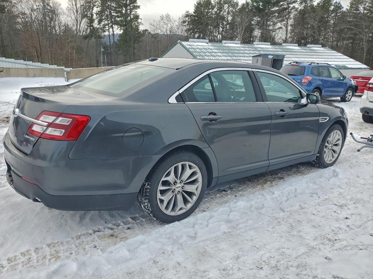 Ford Taurus Limited Image 12