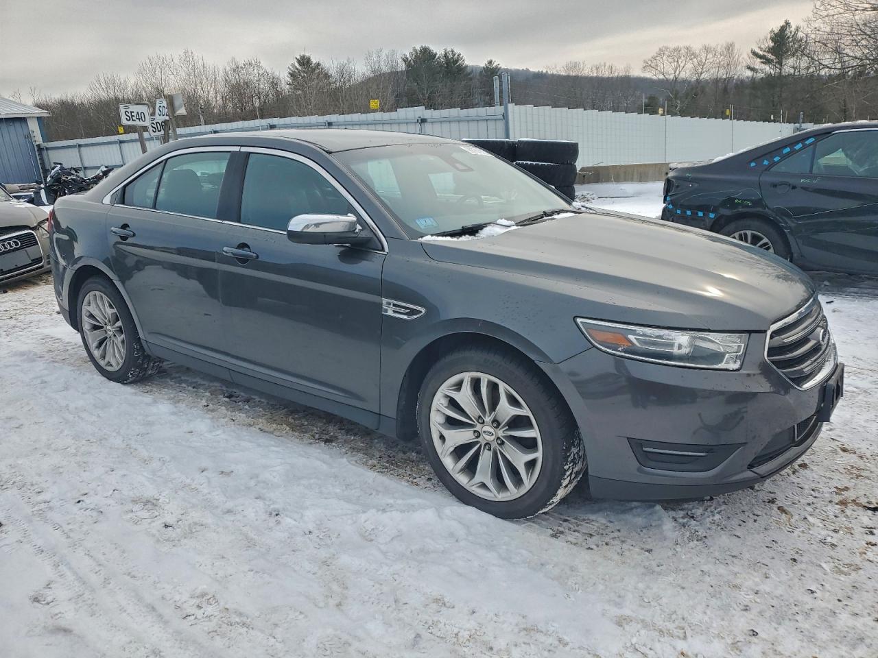 Ford Taurus Limited Image 2