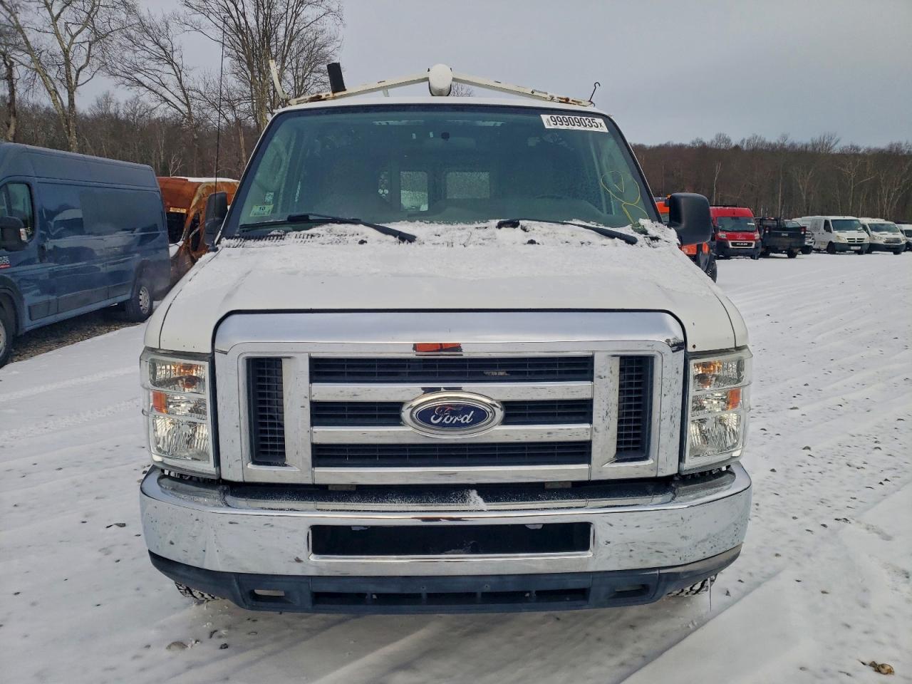 Ford E-250 E250 Van Image 4