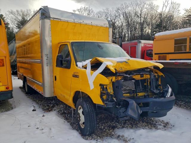 Ford Econoline E350 Super Duty Cutaway Van Image 14