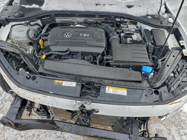 Volkswagen Jetta Gli Autobahn Image 8