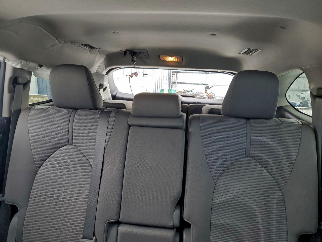 Toyota Highlander Hybrid Le Image 13