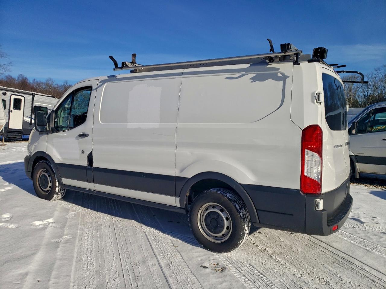 Ford Transit T-150 Image 7
