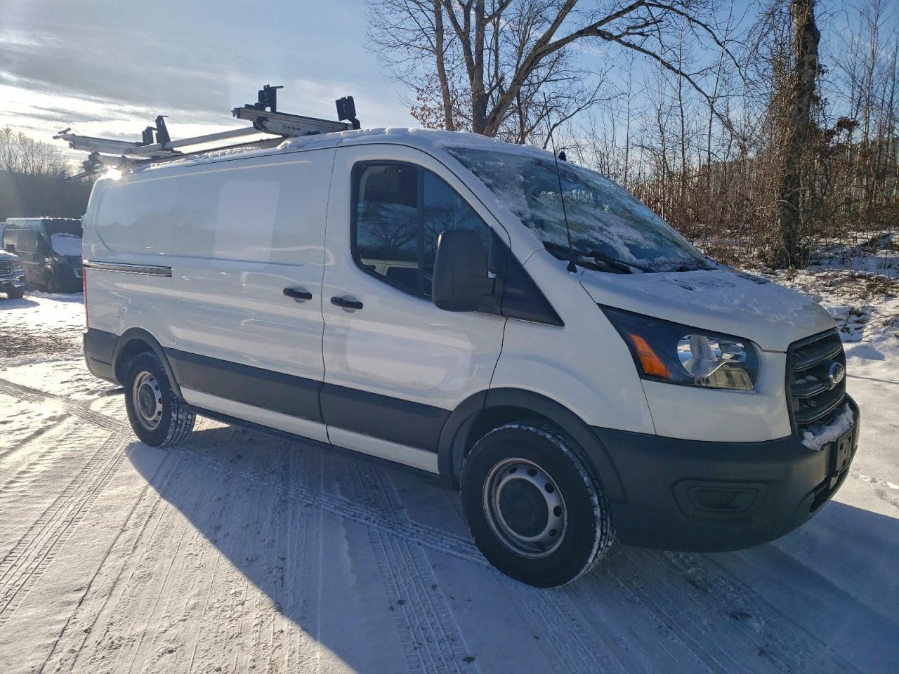 Ford Transit T-150 Image 11