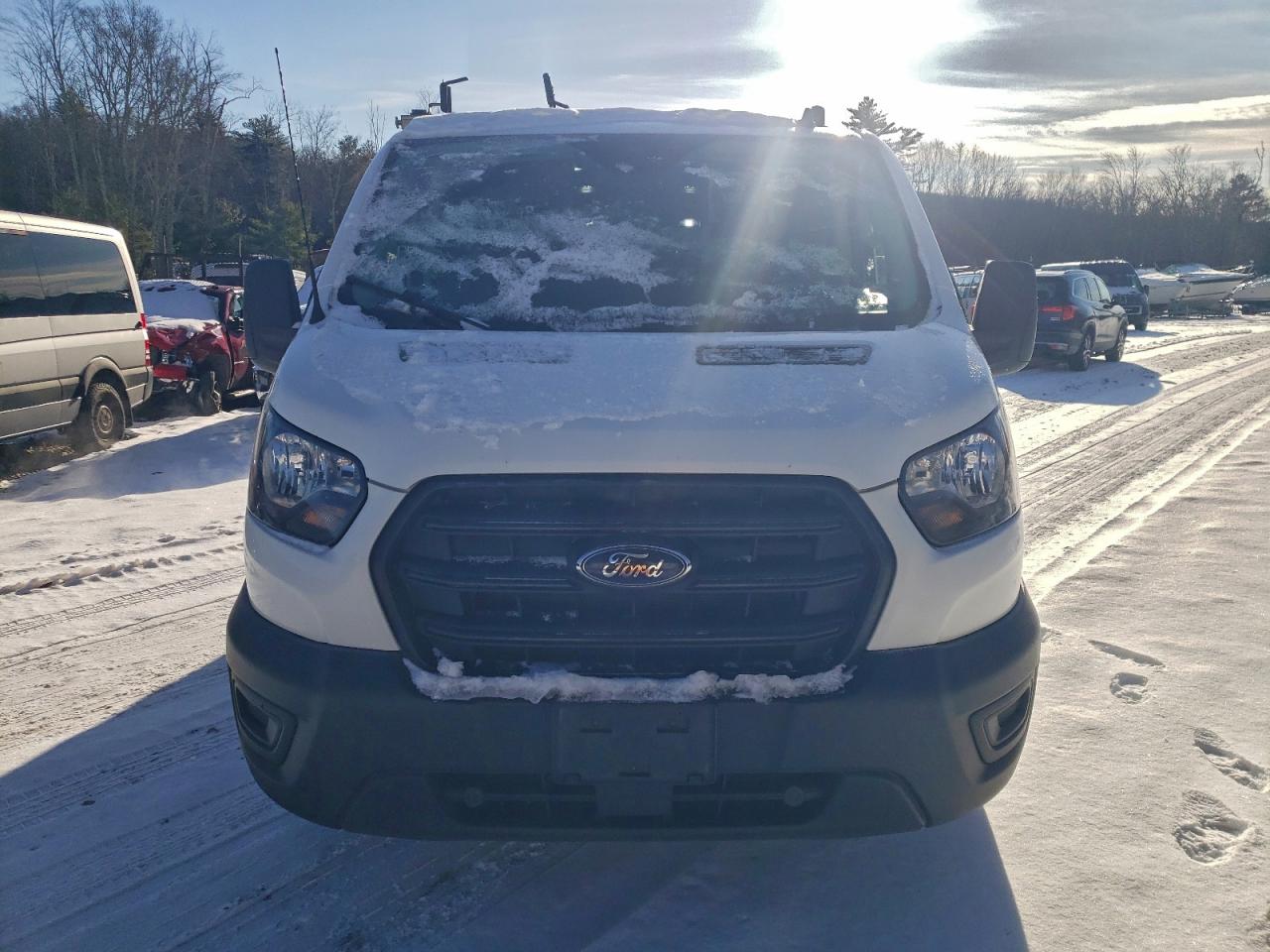 Ford Transit T-150 Image 2